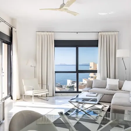 Cosmo Penthouse Sea Views Apartment